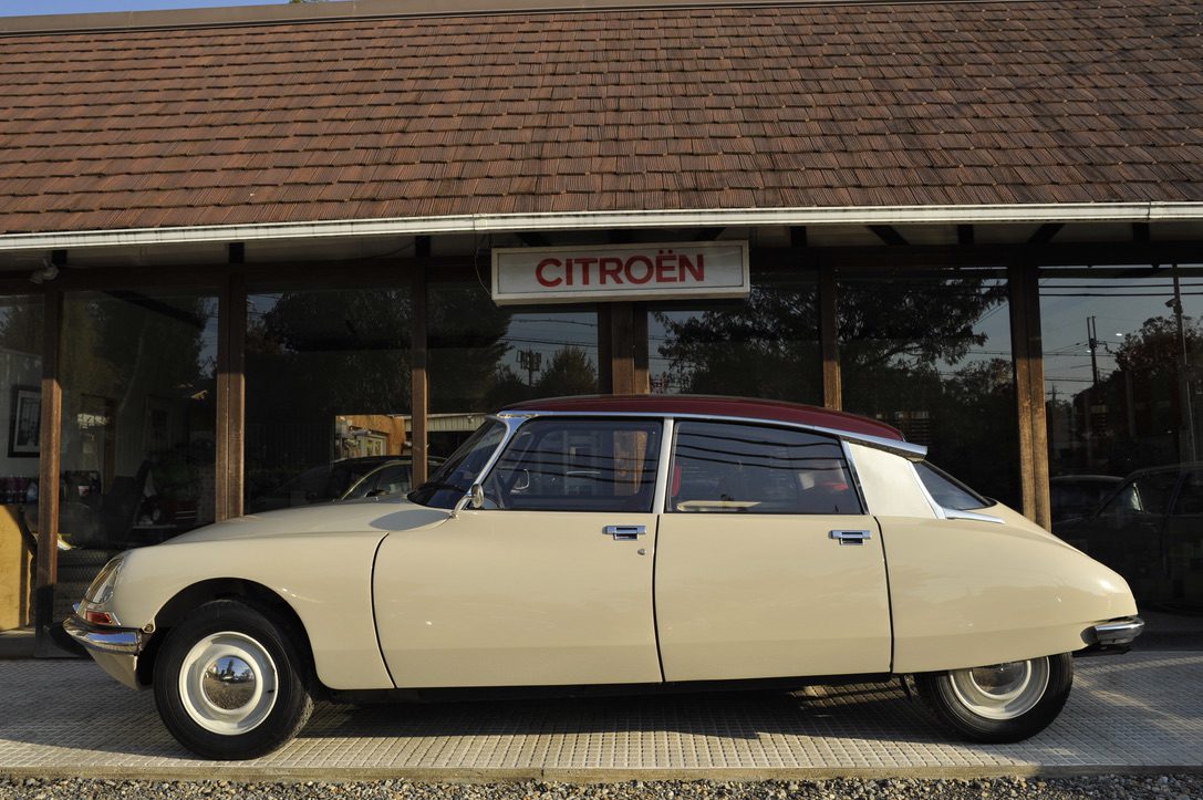 Dsuper (Citroën DS) | 京都のシトロエン専門店 アウトニーズ