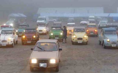 ベージュVISAセンターを　つとめる