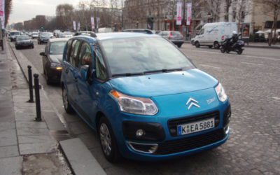 直輸入シトロエンはどう遊ぶ？