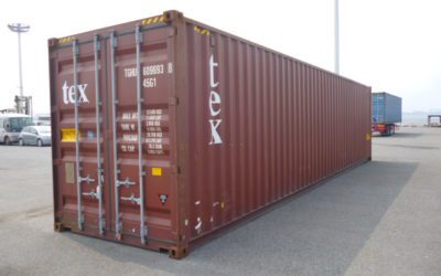 大阪北港へ　コンテナ荷出し