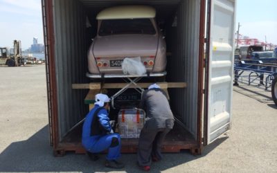 ようやくコンテナから