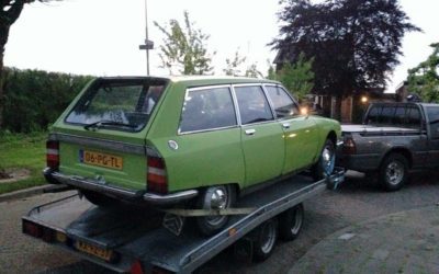 アウトニーズ 営業車